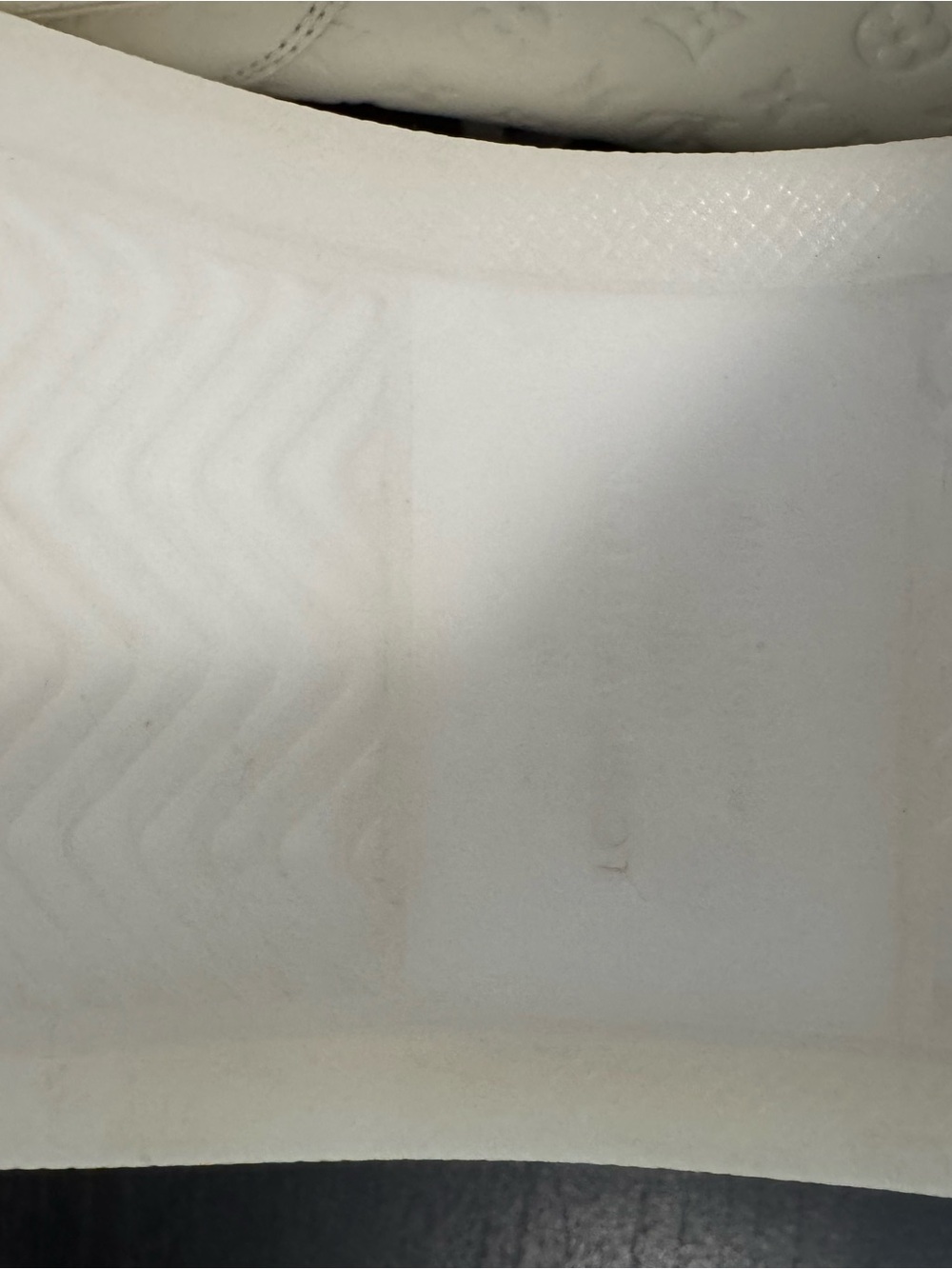 Authentic Louis Vuitton White Embossed Monogram Sneakers, comes with dust bags. - Picture 8 of 10